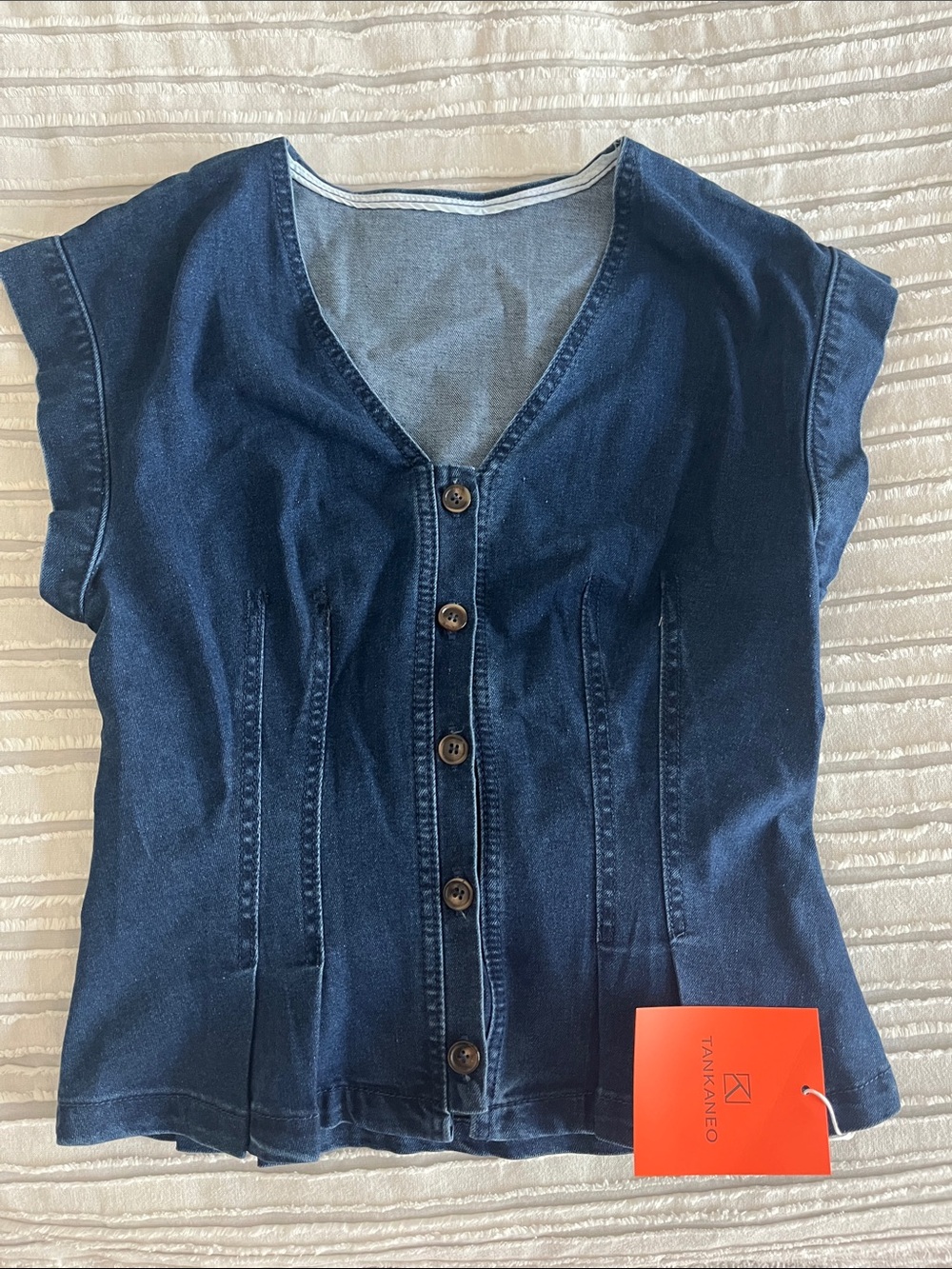 Tankaneko Dark Blue Denim Button-Front Women's Top - Picture 3 of 6
